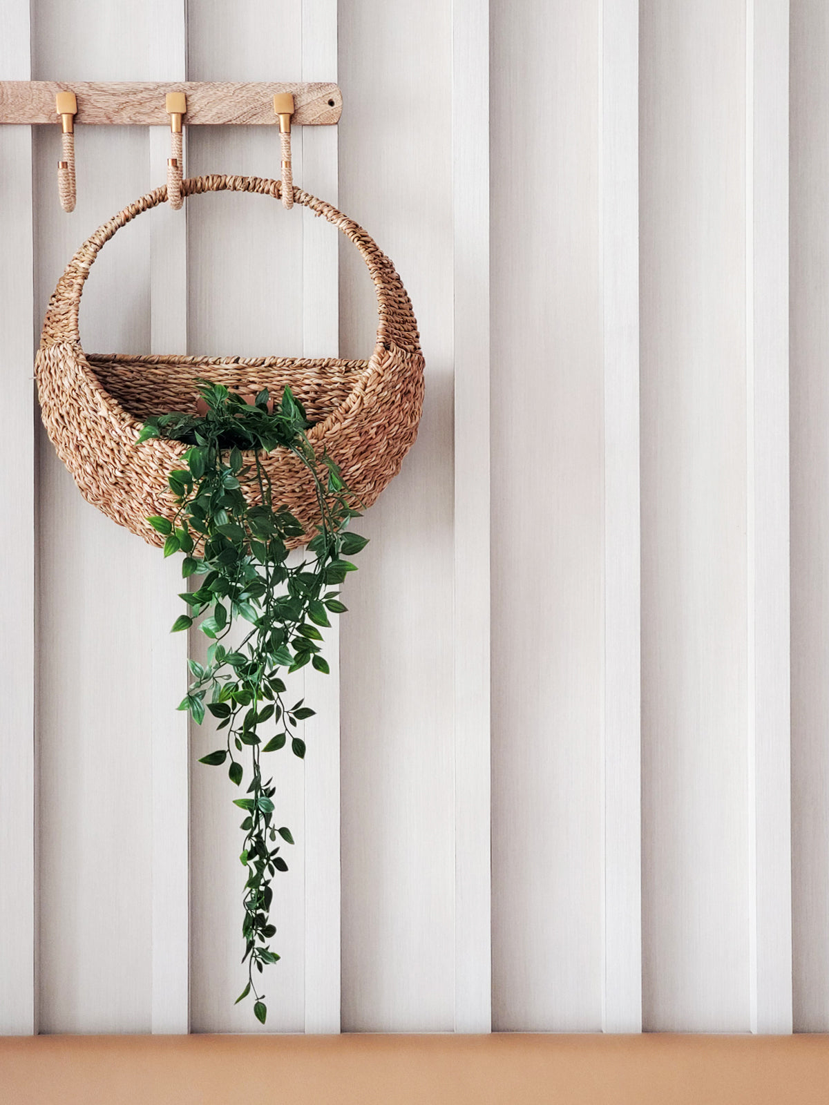 Savar Hanging Planter